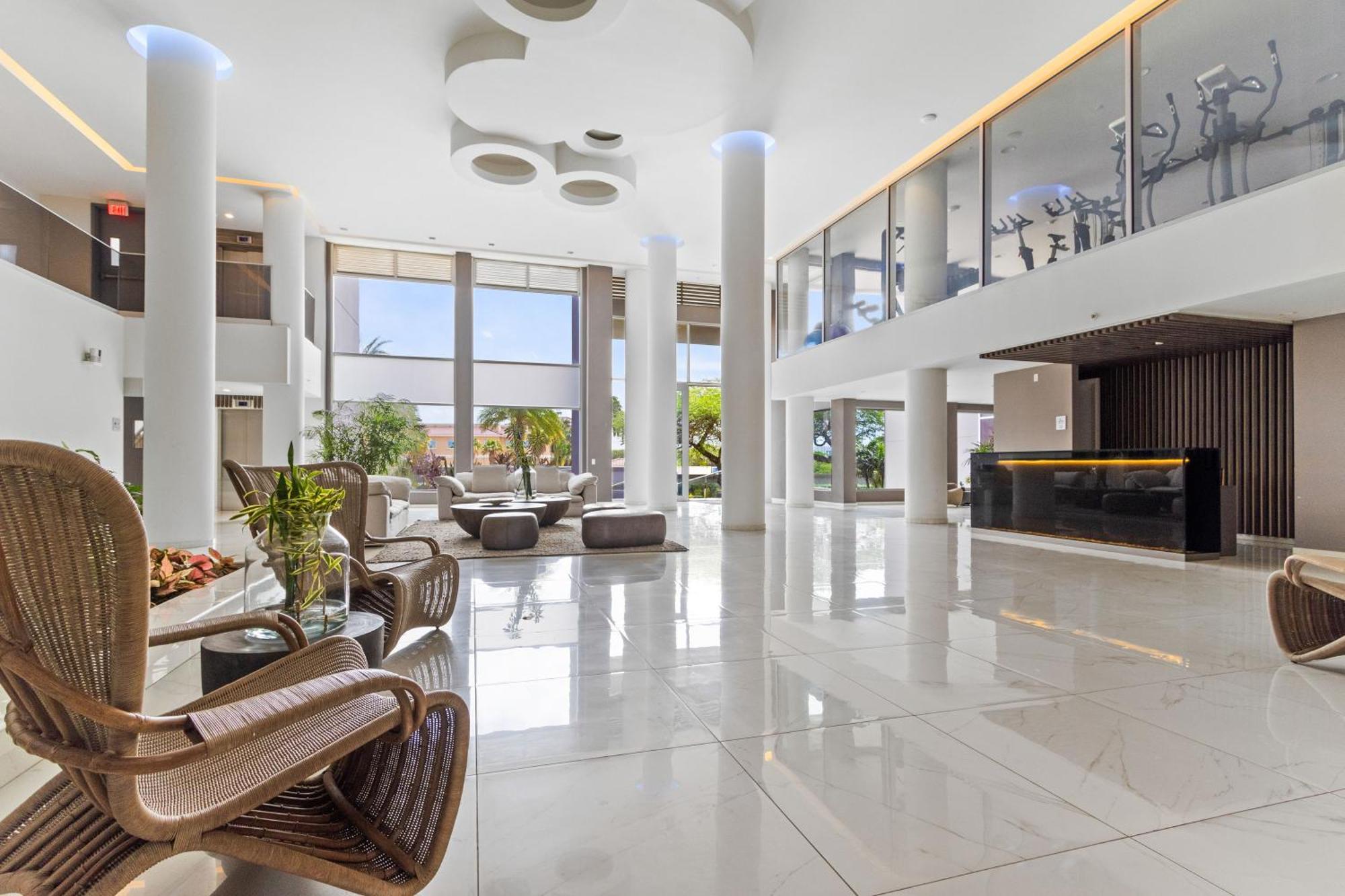 O Condominium Beachfront Residences, By Bocobay Aruba Palm Beach Extérieur photo