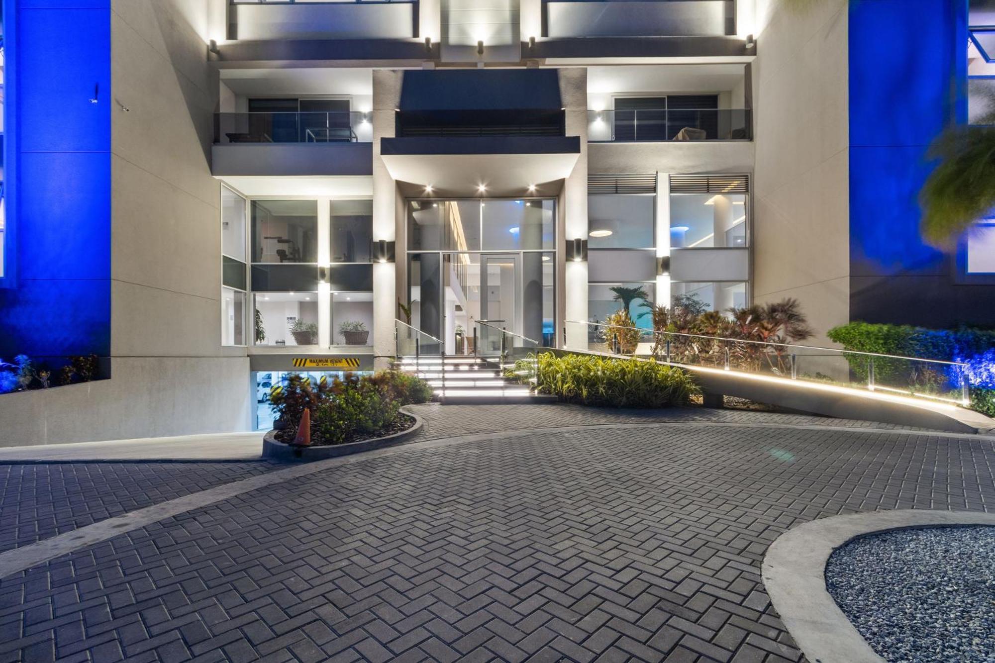 O Condominium Beachfront Residences, By Bocobay Aruba Palm Beach Extérieur photo