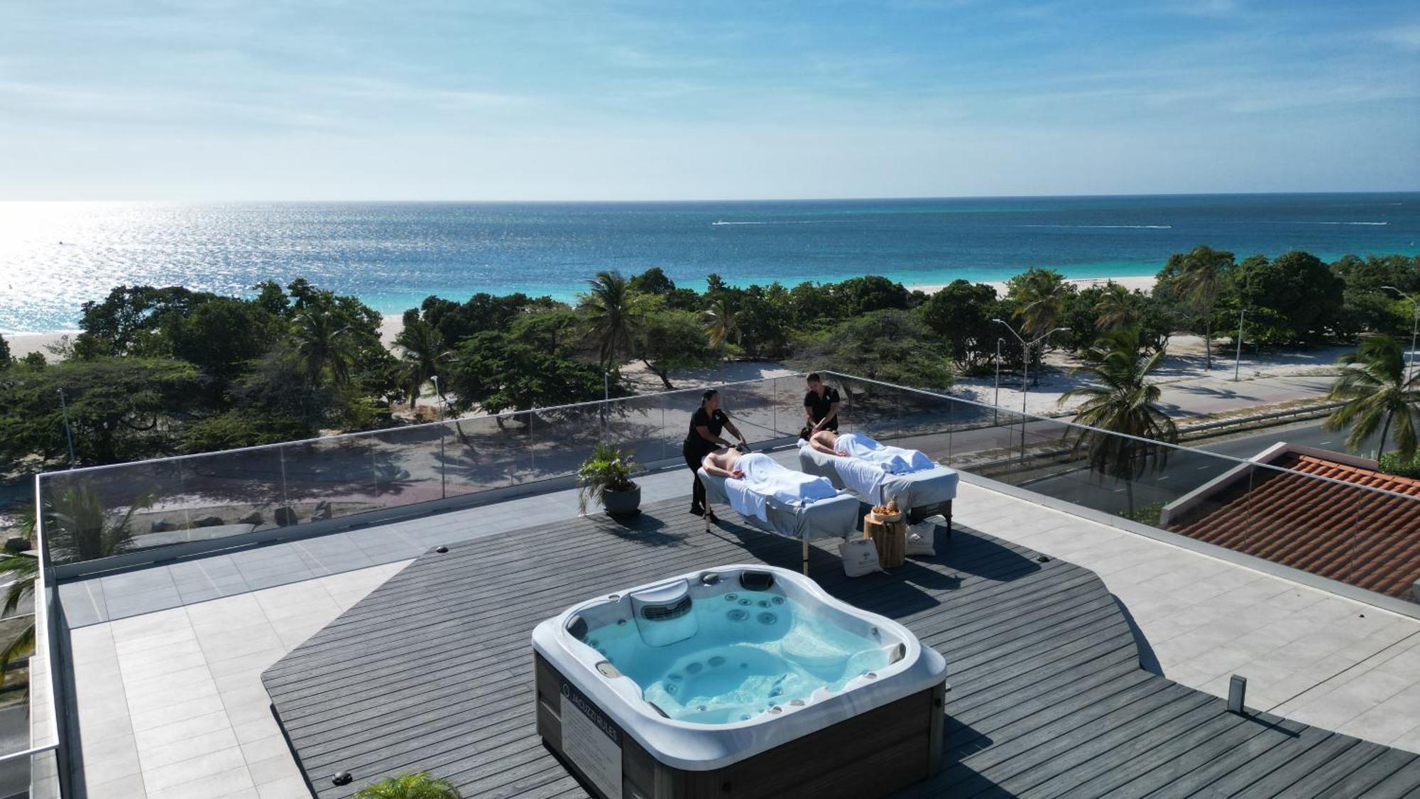 O Condominium Beachfront Residences, By Bocobay Aruba Palm Beach Extérieur photo