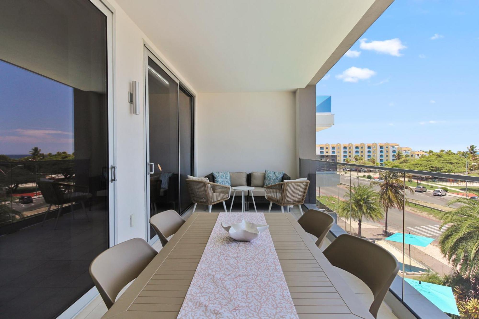 O Condominium Beachfront Residences, By Bocobay Aruba Palm Beach Extérieur photo
