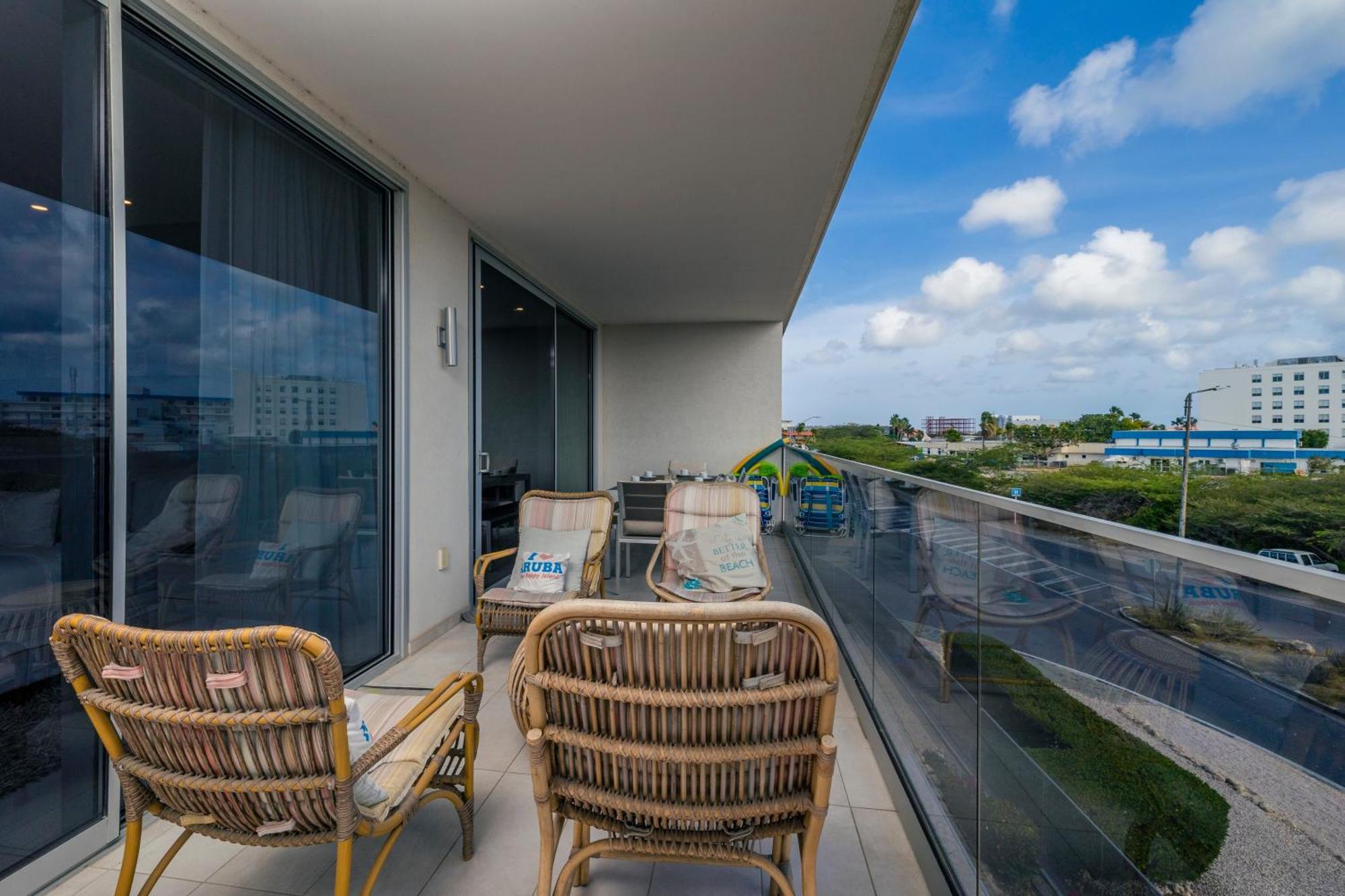 O Condominium Beachfront Residences, By Bocobay Aruba Palm Beach Chambre photo